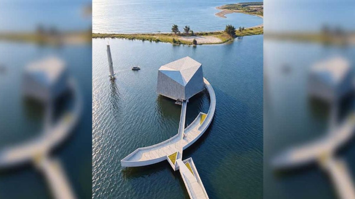 Pramono Resmikan Masjid Apung An-Nur di Pantai Ancol